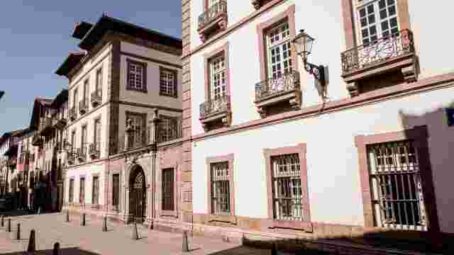 PALACIO ARIZCUNENEA